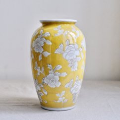 Keramická žlutá váza s květinami 27 x 11,5 cm