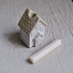 Keramický svícen domeček