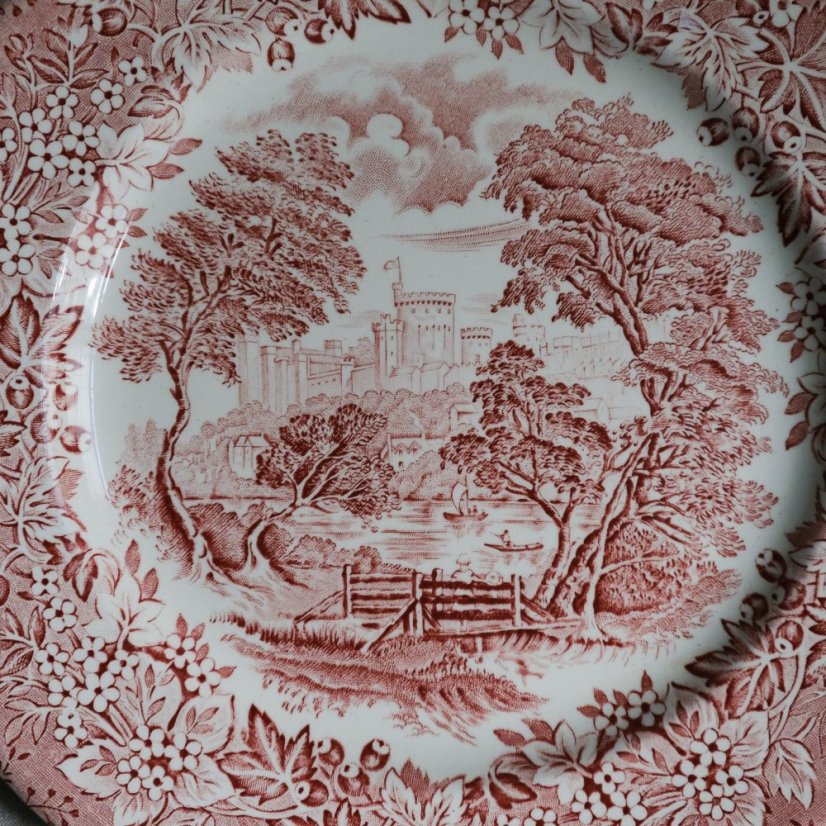 Mělký talíř 25 cm England