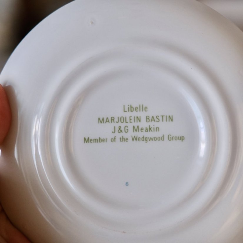 Šálek s podšálkem J&G Meakin Wedgwood ostružiny 150 ml