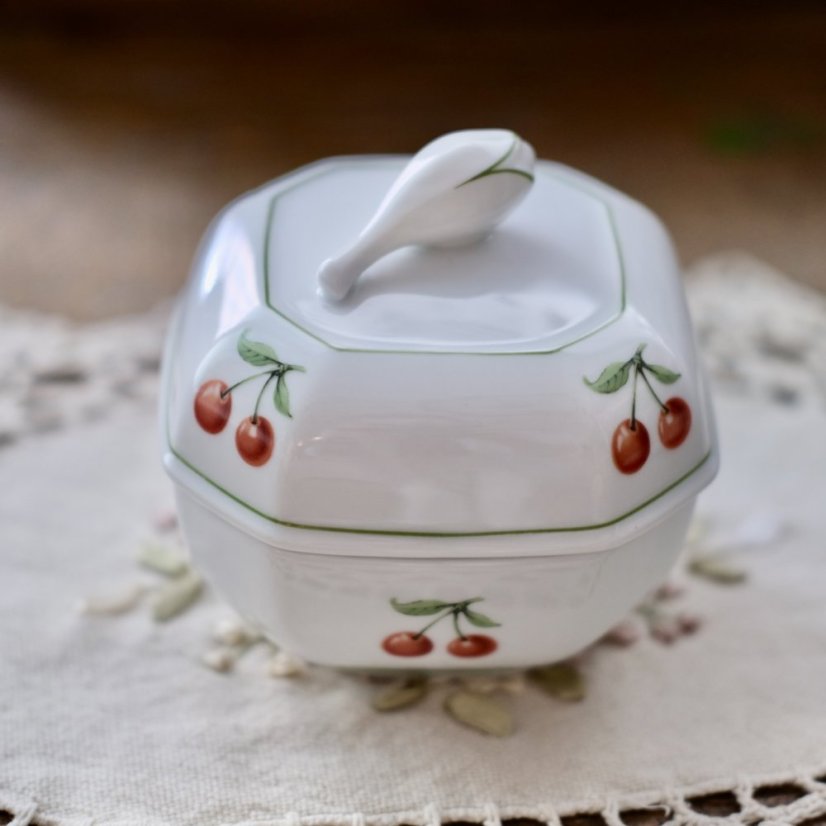 Cukřenka /porcelánová dóza 10 x 10 cm Villeroy & Boch Heinrich Cherry