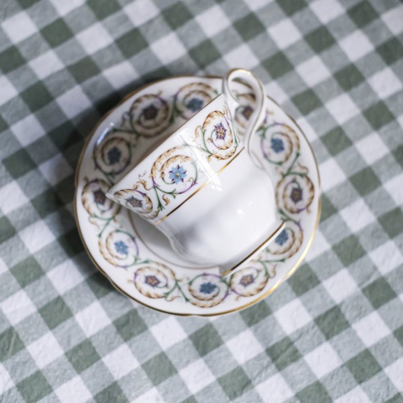 Porcelánový šálek s podšálkem 150 ml Royal Grafton - England