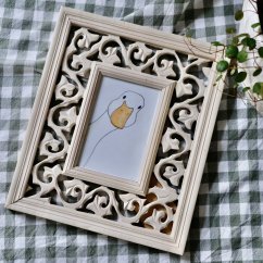 Malovaný obrázek v dřevěném rámečku 27,5x23,5 cm