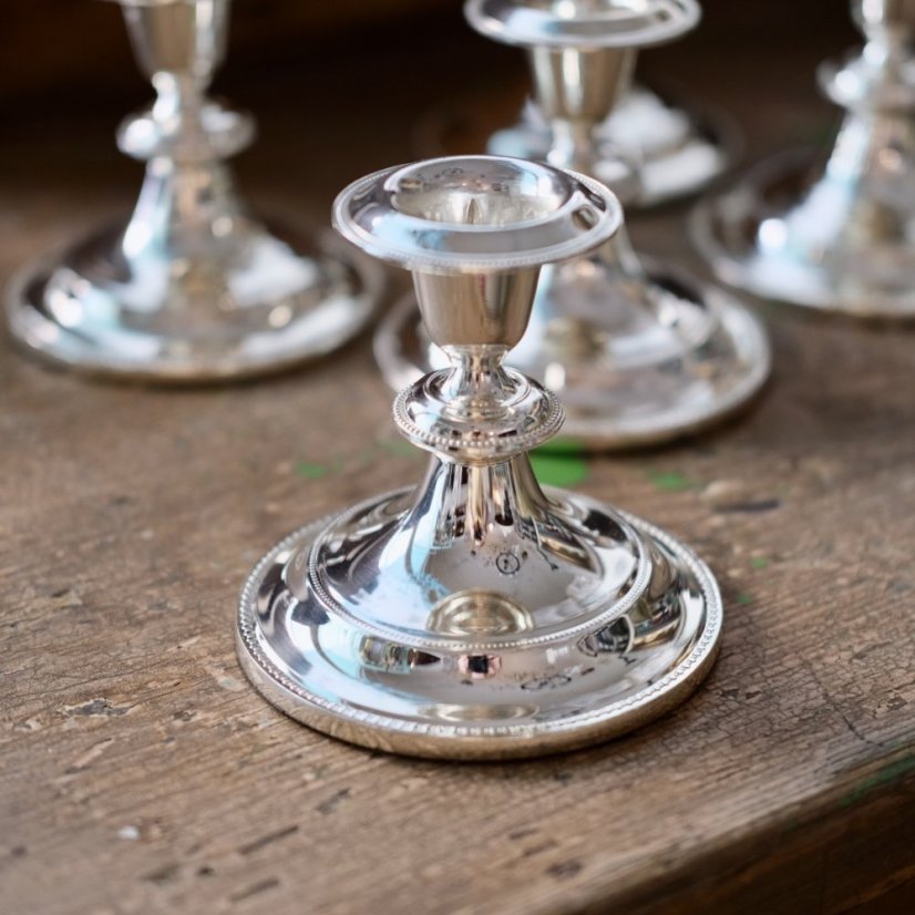 Zinkový postříbřený svícen - England Silver plated 10,5x10,5 cm