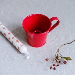 Plechový svícen ve tvaru hrnku 7,5x8 cm