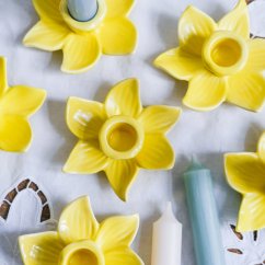 Keramický svícen narcis 10 cm