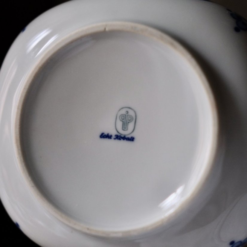 Porcelánová konvice bílo modrá Echt Kobalt 1L