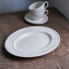 Oválný tác 36x28 cm Wedgwood - Queen's Ware