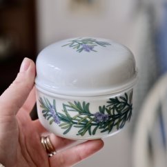 Porcelánová dóza s víkem - Thomas Germany