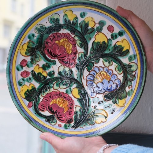 Keramický závěsný talíř 28 cm