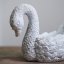 Betonový květináč  labuť   18,6x11x15cm