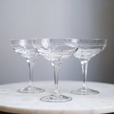 Křišťálová broušená sklenice na noze 170 ml