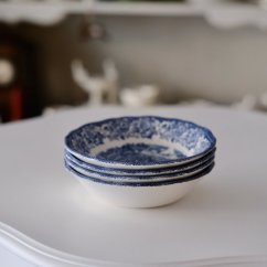 Malá mistička 13,5 cm z kolekce Stratford Stage od J&G Meakin
